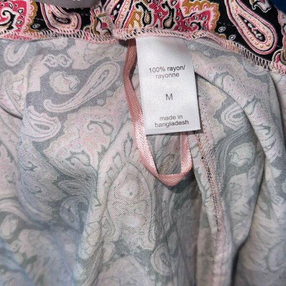 Maurices Bohemian Pink Paisley Print Wrap Skirt Size Medium Rayon - Picture 12 of 13